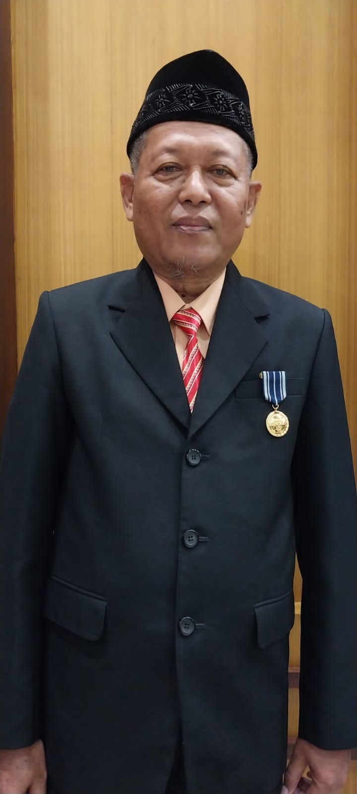 RESPONSIF: Kepala SMAN 2 Pamekasan Drs. Ali Umar Arhab, M.Pd. (ARIFIN UNTUK JPRM)