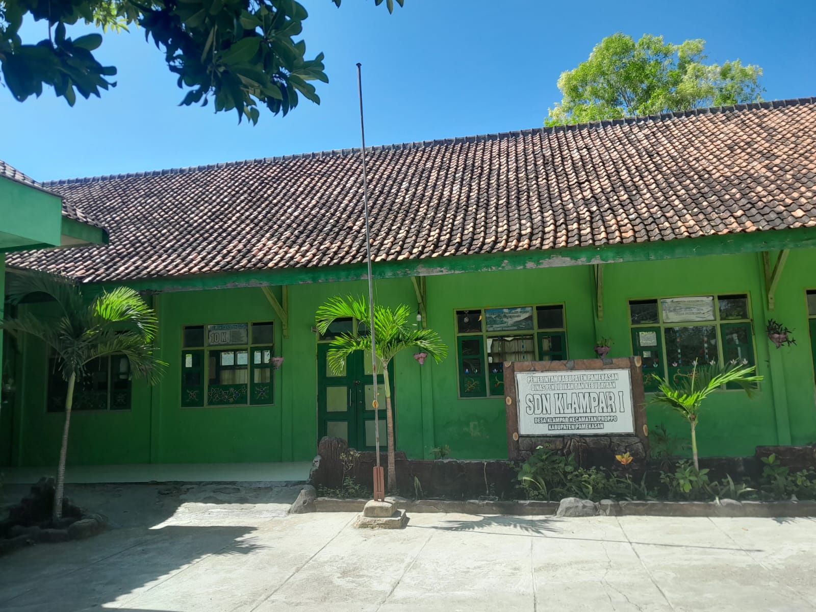 PENINGKATAN SARPRAS: SDN Klampar 1, Kecamatan Proppo, dilakukan pembangunan laboratorium TIK dan rehab kelas beberapa waktu lalu. (DISDIKBUD PAMEKASAN UNTUK JPRM)