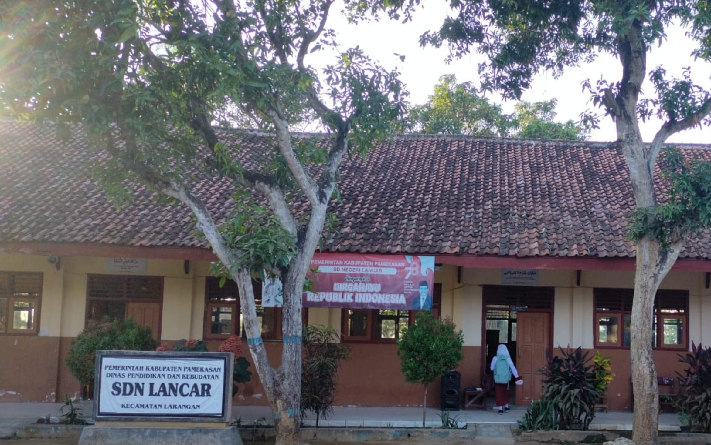 PENINGKATAN SARPRAS: SDN Lancar, Kecamatan Larangan, dilakukan rehab kelas beberapa waktu lalu. (DISDIKBUD PAMEKASAN UNTUK JPRM)