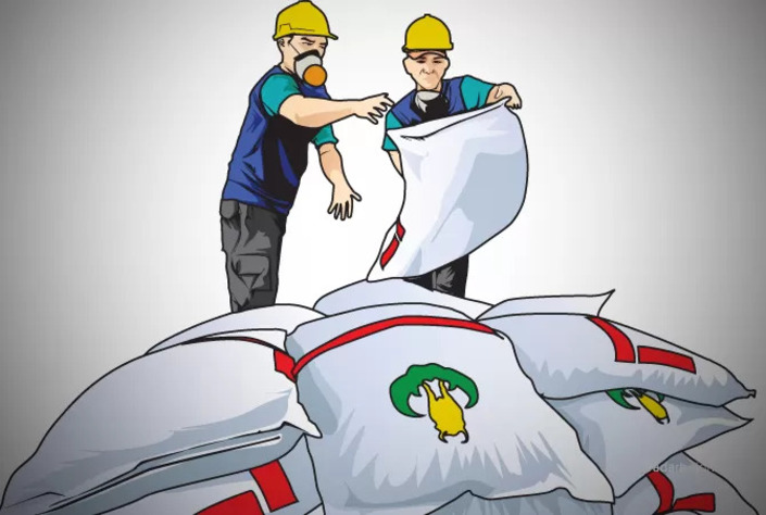 Ilustrasi penyaluran pupuk. (RADAR BOJONEGORO)