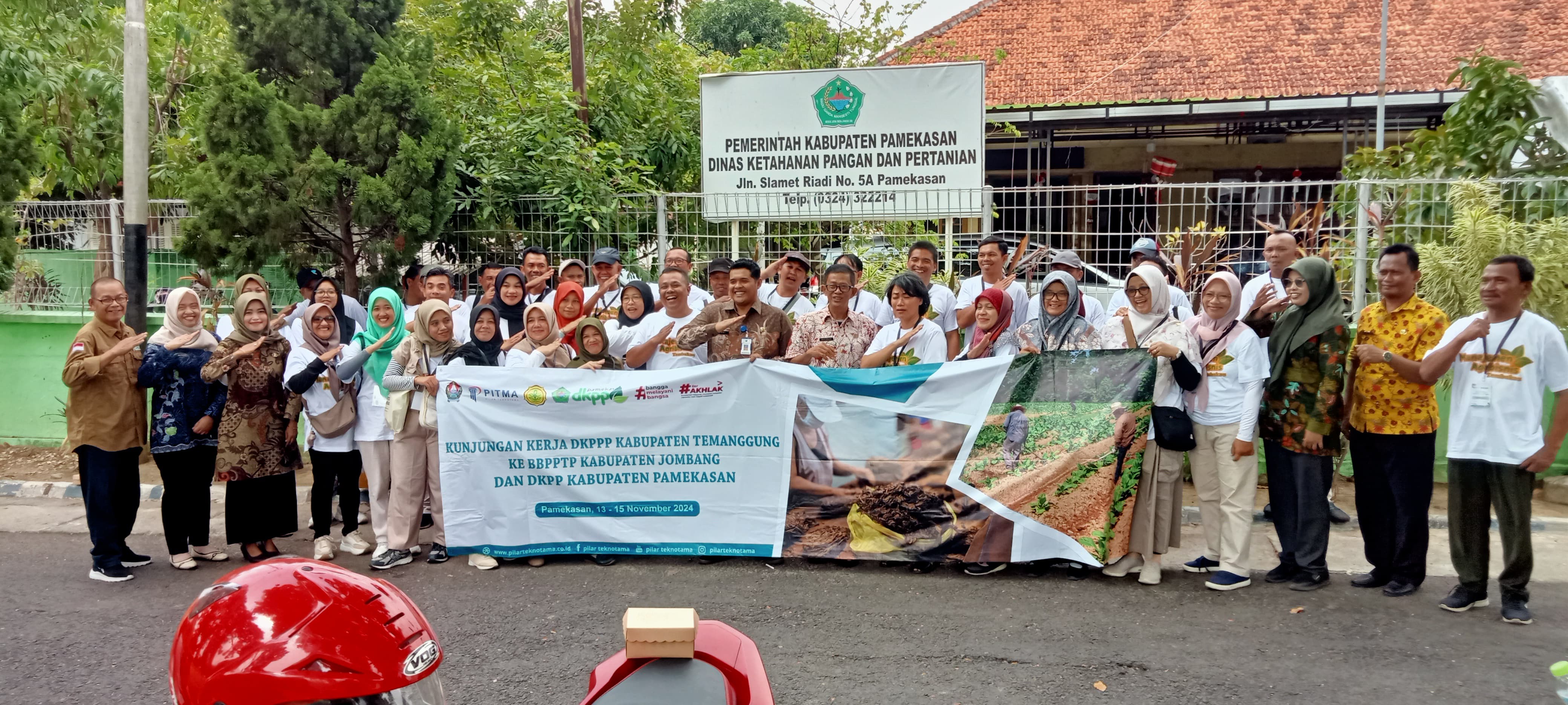 MENGINSPIRASI: DKPP Kabupaten Temanggung melakukan kunjungan kerja ke DKPP Pamekasan, Rabu (13/11). (DKPP UNTUK JPRM)