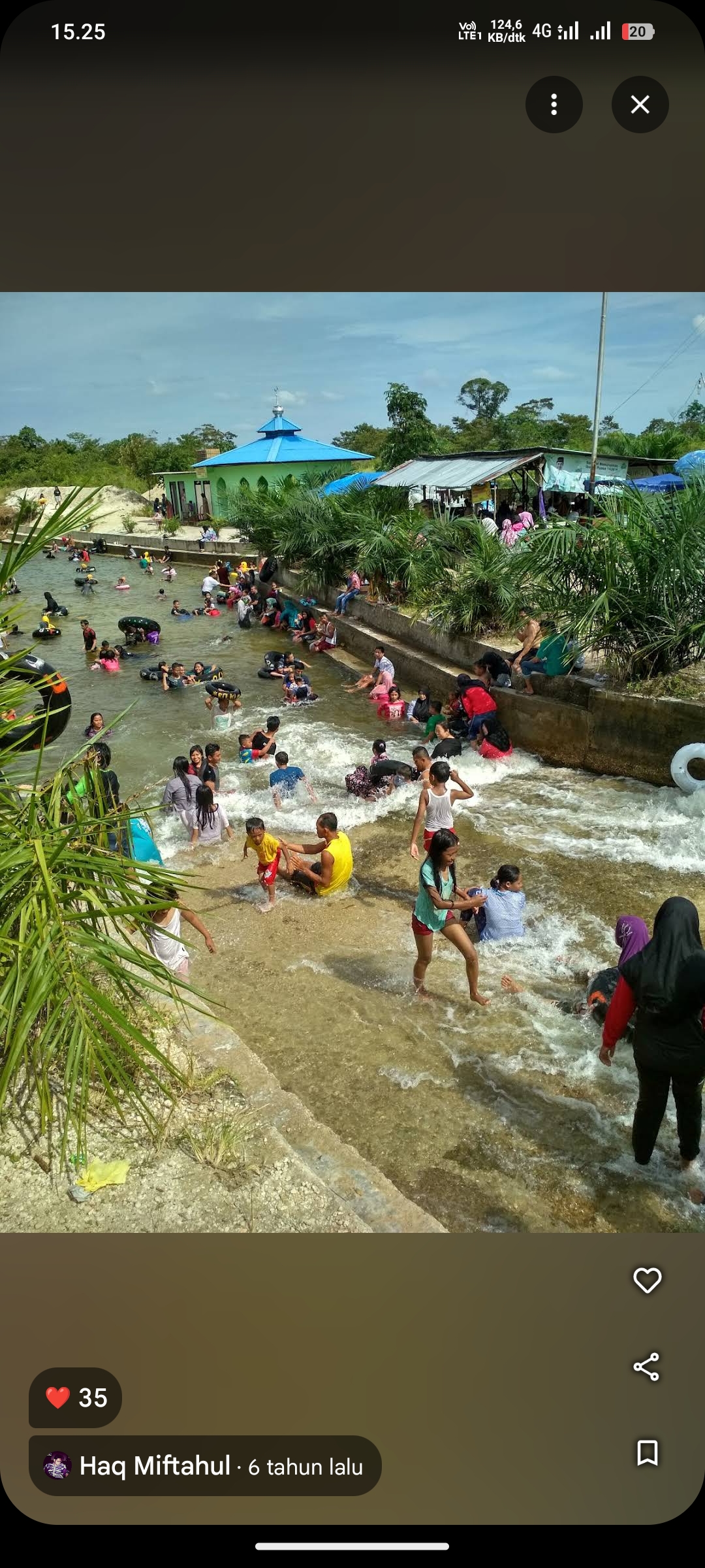 Pemandian Acil yang terletak di kawasan Sungai Pagar, Kampar Kiri, Riau