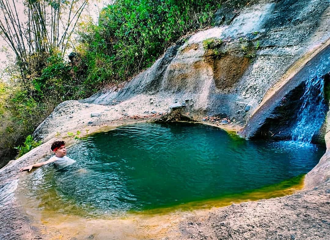 pesona keindahan kolam alai destinasi wisata alam coban kromo di Tulungagung