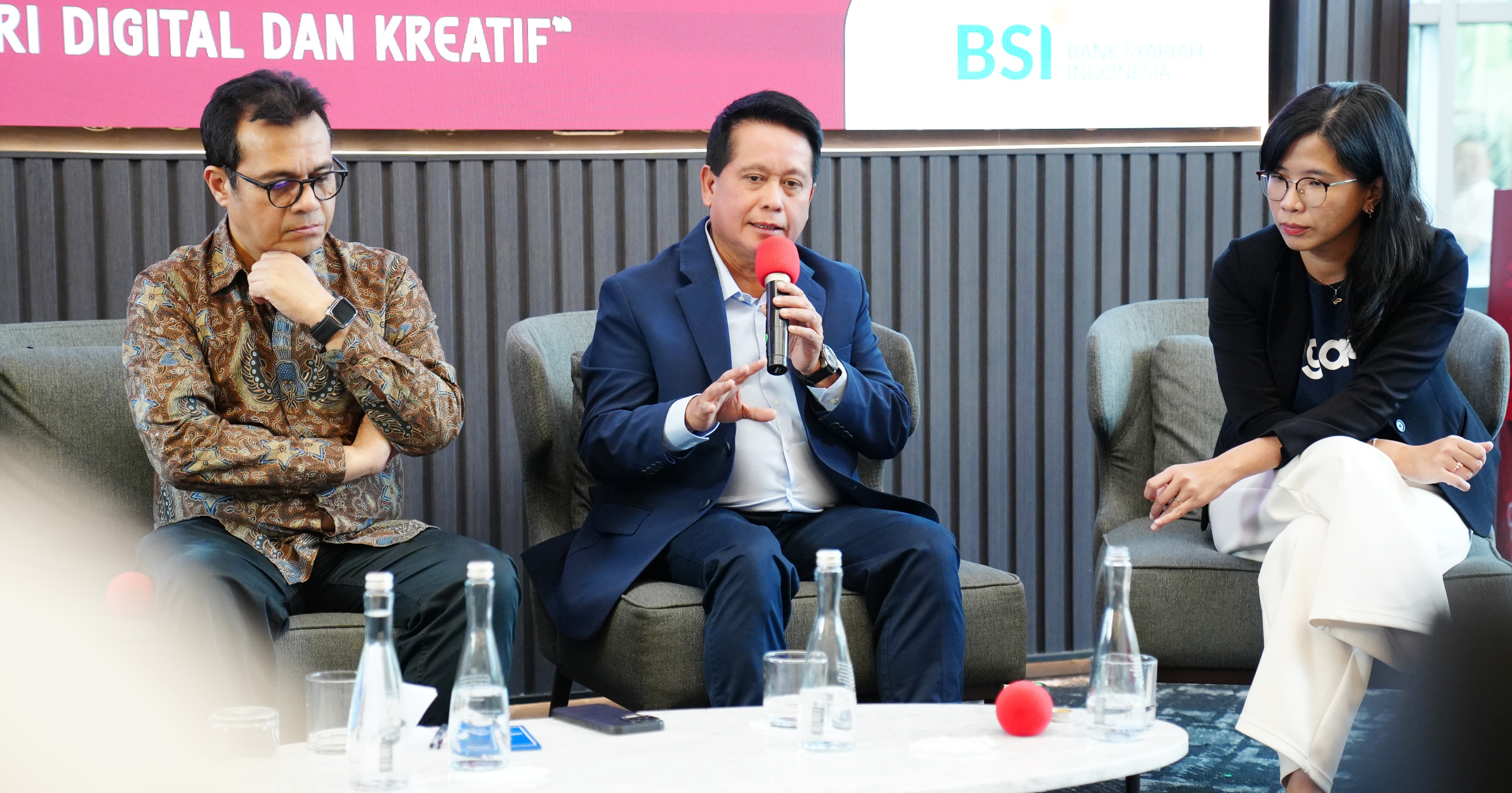 Direktur Utama PT Bank Syariah Indonesia Tbk Hery Gunardi menyampaikan tingginya pengguna superapps BYOND by BSI yang mencapai 3 Juta pengguna dalam waktu 2 bulan.