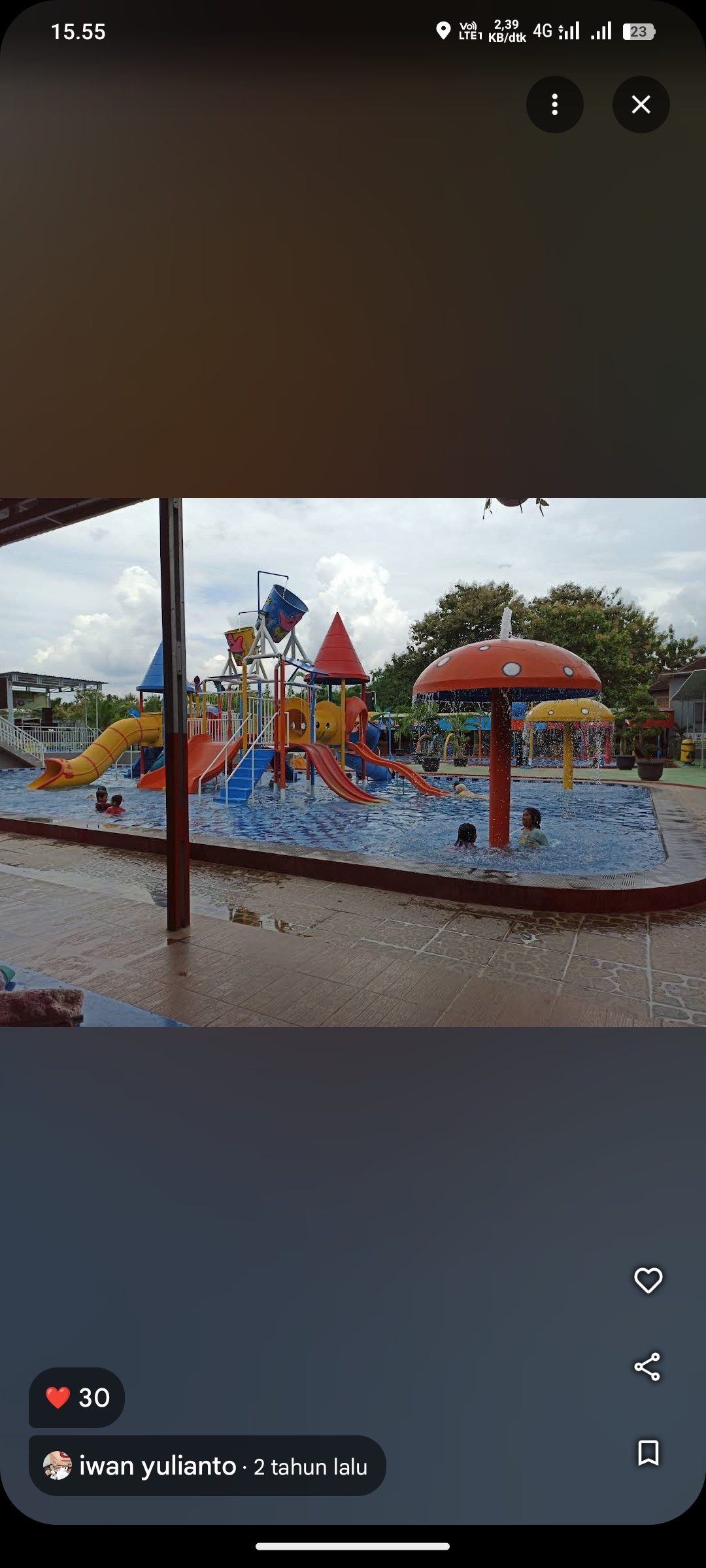 Dolphin Tugu Waterpark Karanganyar