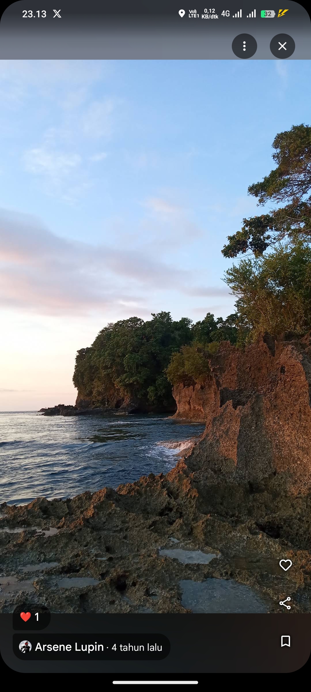 Pantai Huluwa, Maluku Tengah