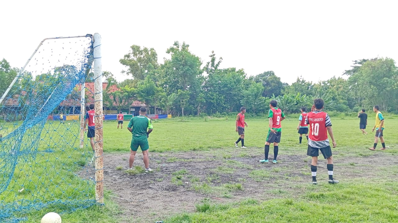 JUARA TURNAMEN: Para pemain PSG melakukan latihan di Lapangan Krampon, Sampang, Kamis (23/1).&nbsp;(PSG UNTUK JPRM)