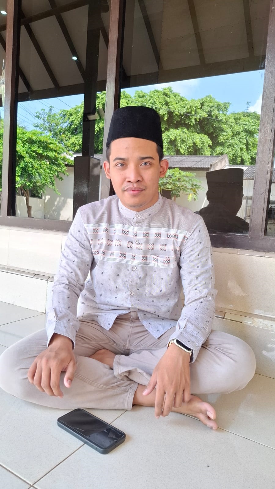 MENGAYOMI: Pengasuh Ponpes Tahfidzul Qur&rsquo;an Darul Hijjah Hidayatullah Bangkalan Mohammad Johan Al Farisi. (IMAMUDIN/JPRM)