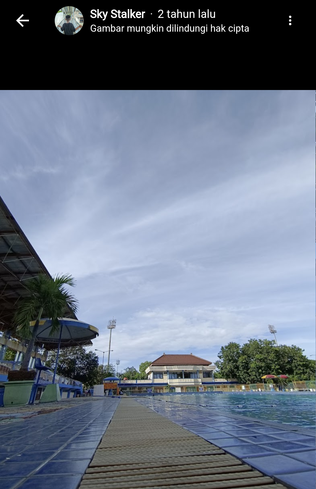 Wisata kolam renang rawa badak
