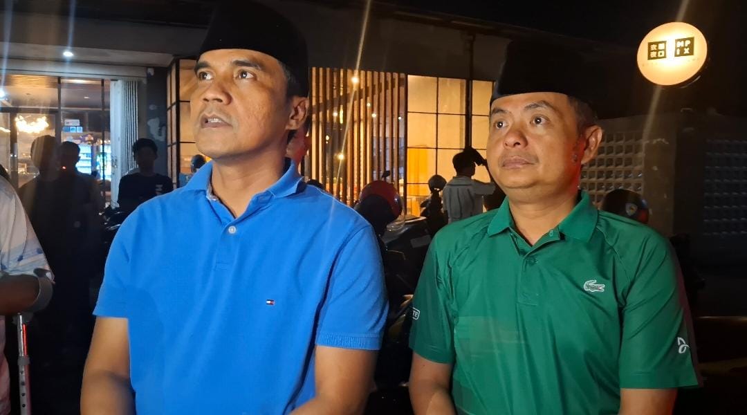 BERI IMBAUAN: Bupati Bangkalan Lukman Hakim didampingi Wabup Moch. Fauzan Ja