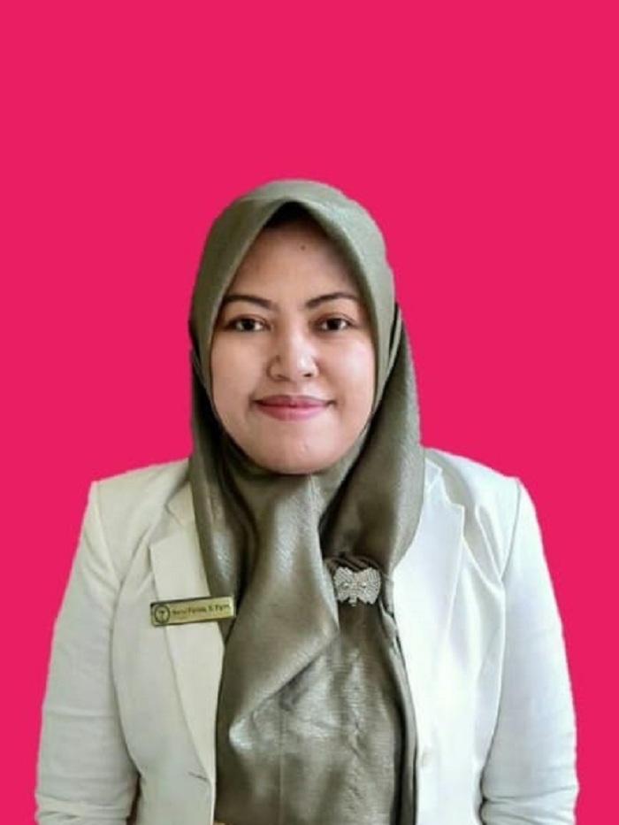 Kepala Instalasi Farmasi RSUD Syamrabu Nurul Farida, S.Farm., Apt. (SYAIFUL BAHRI UNTUK JPRM)