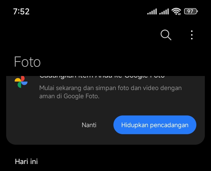 Tampilan galeri Hp untuk penyimpanan media