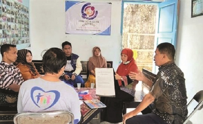 SINERGI: Balai Penyuluhan KB Kecamatan Klampis meresmikan PPKS Satya Gatra Kumis Maju, Jumat (25/4). (BALAI PENYULUHAN KB KECAMATAN KLAMPIS UNTUK JPRM)