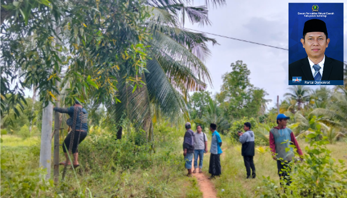 MENJULANG: Pemasangan tiang listrik di Dusut Tengat, Desa Taman Sare, kecamatan Dungkek kemarin.