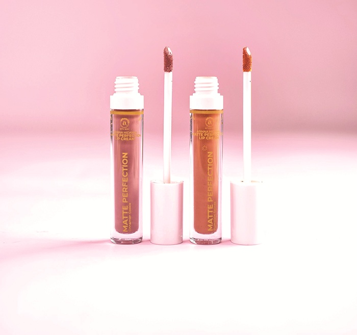 BERKUALITAS: Arinna Hidayah Matte Perfection Lip Cream seri Spices Pumpkin dan Cinnamon Cookie, produk milik Arinna Hidayah Skincare Desa/Kecamatan Ganding, Kabupaten Sumenep.&nbsp;(HELMI UNTUK JPRM)