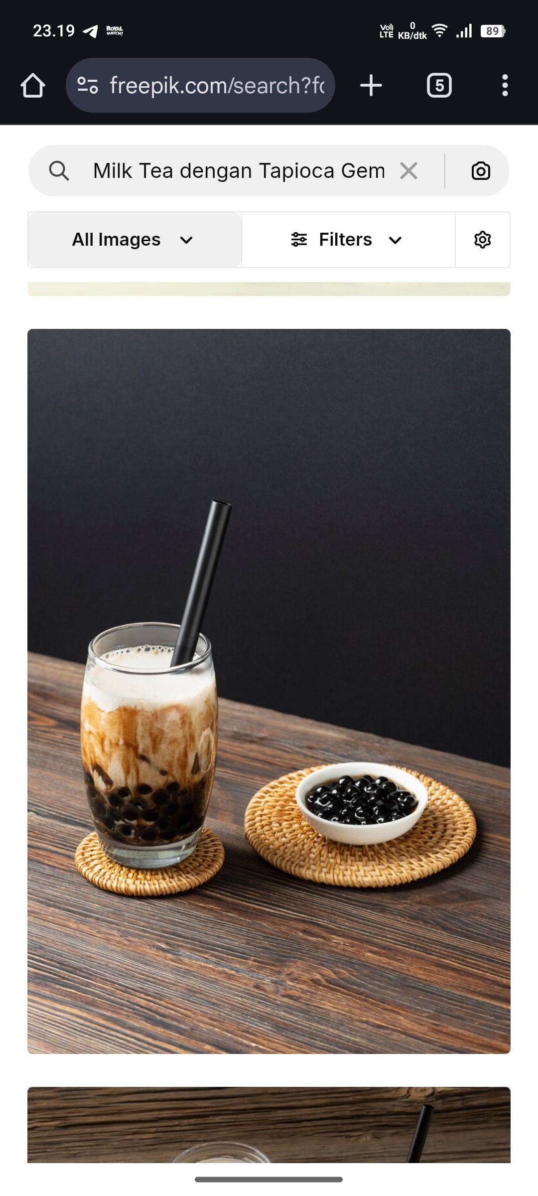 Ilustrasi Milk Tea dengan Tapioca Gems