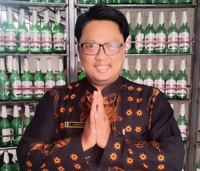 Daniel Nila Krisna, S.Pd.Gr.