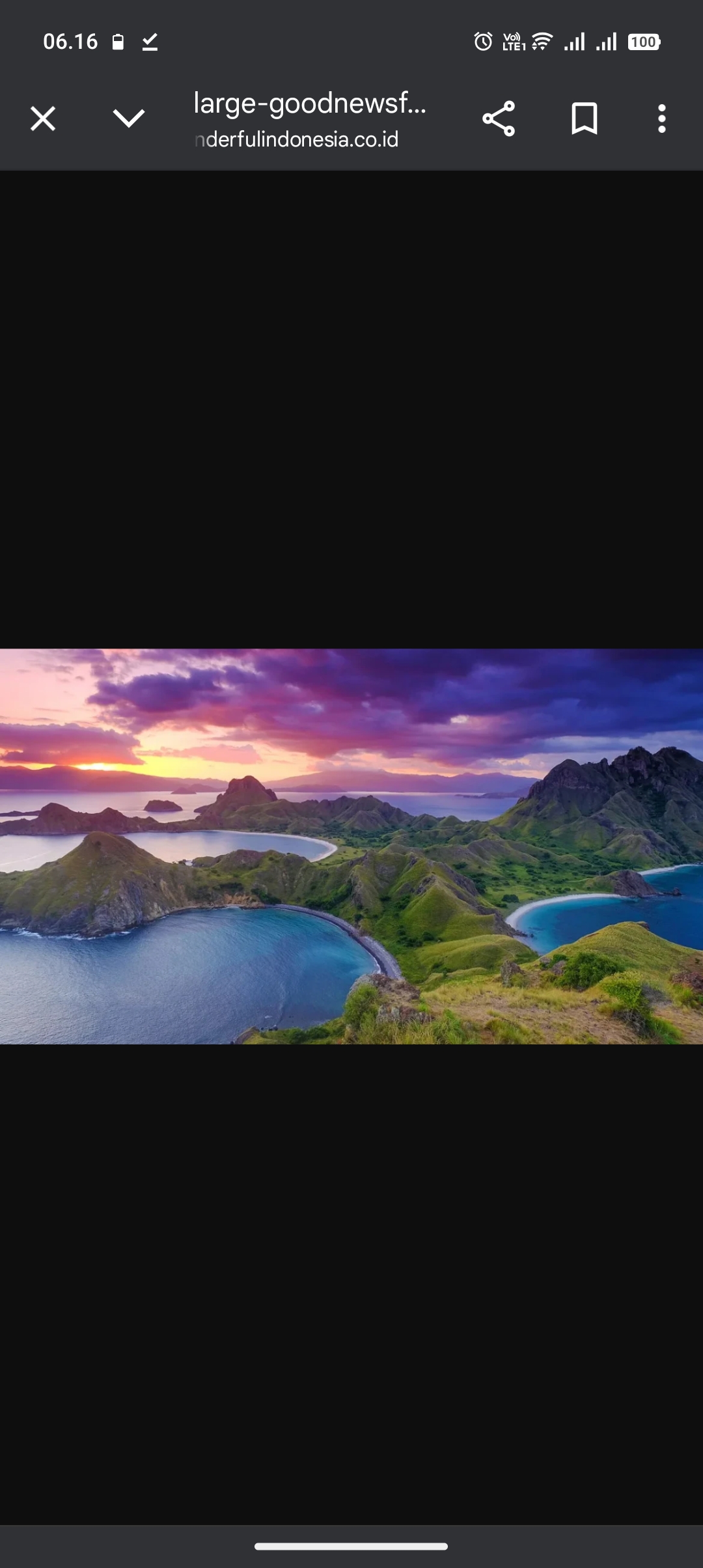 Keindahan Kepulauan komodo memang punya khasnya tersendiri