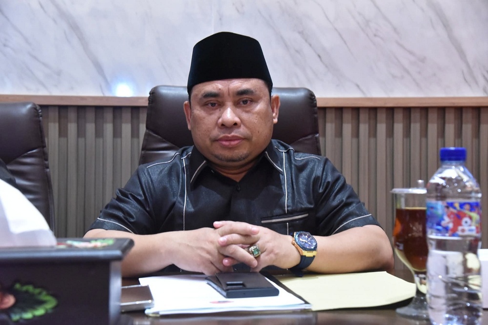 Pada periode pertama, Syukri menjadi sekretaris komisi III. Dia juga mendapat kepercayaan untuk menjabat sebagai wakil sekretaris DPC PPP Sumenep.