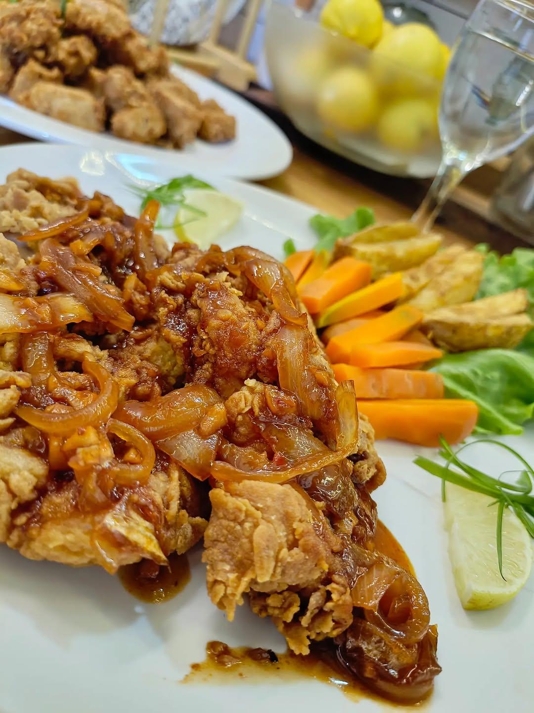 Ayam Bistik menjadi salah satu kuliner yang banyak disukai orang-orang