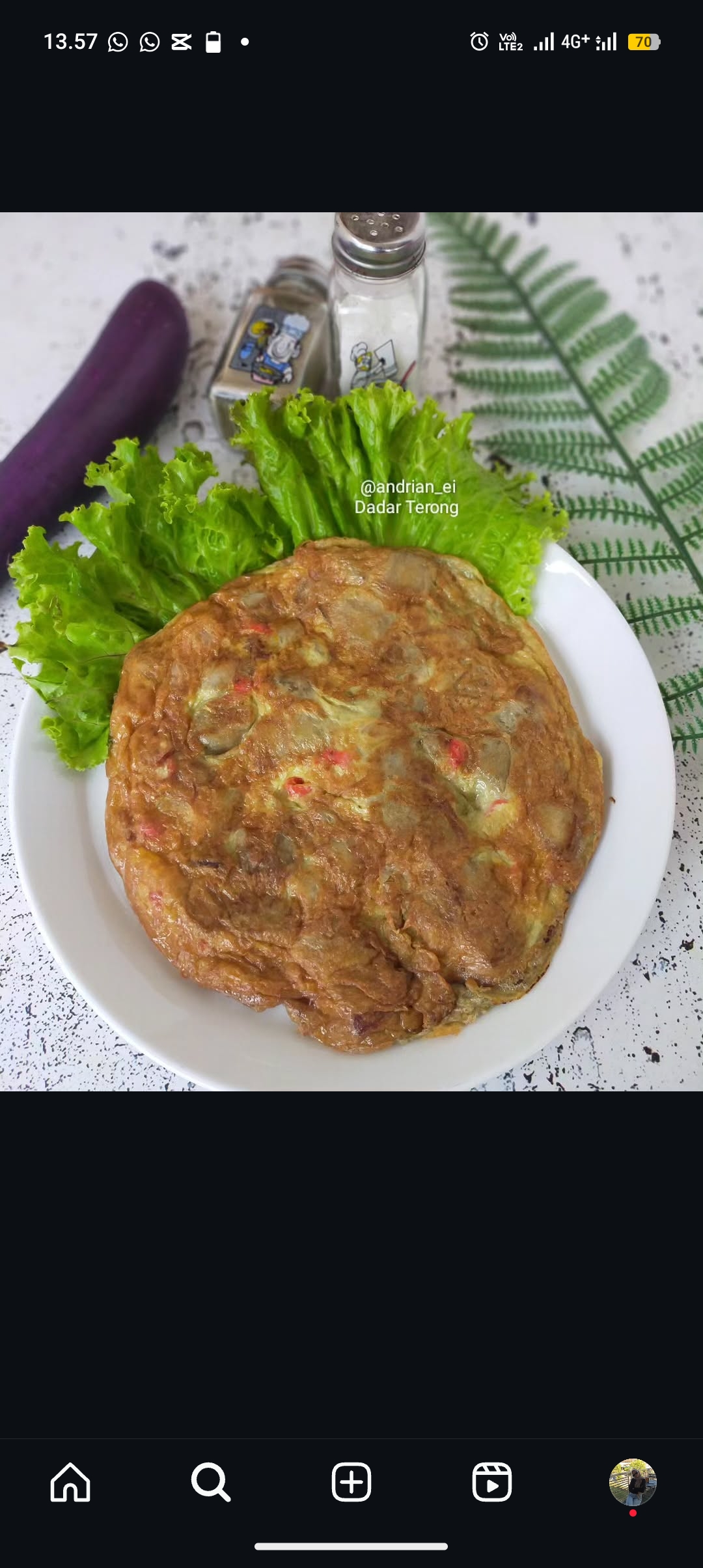 Telur dadar terong buat keluarga.