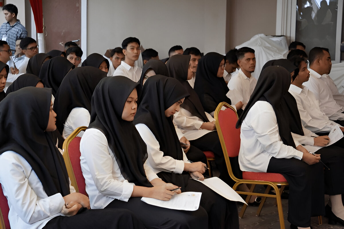 Para calon peserta CPNS dan PPPK 2025 yang akan bersiap-siap untuk pendaftaran.