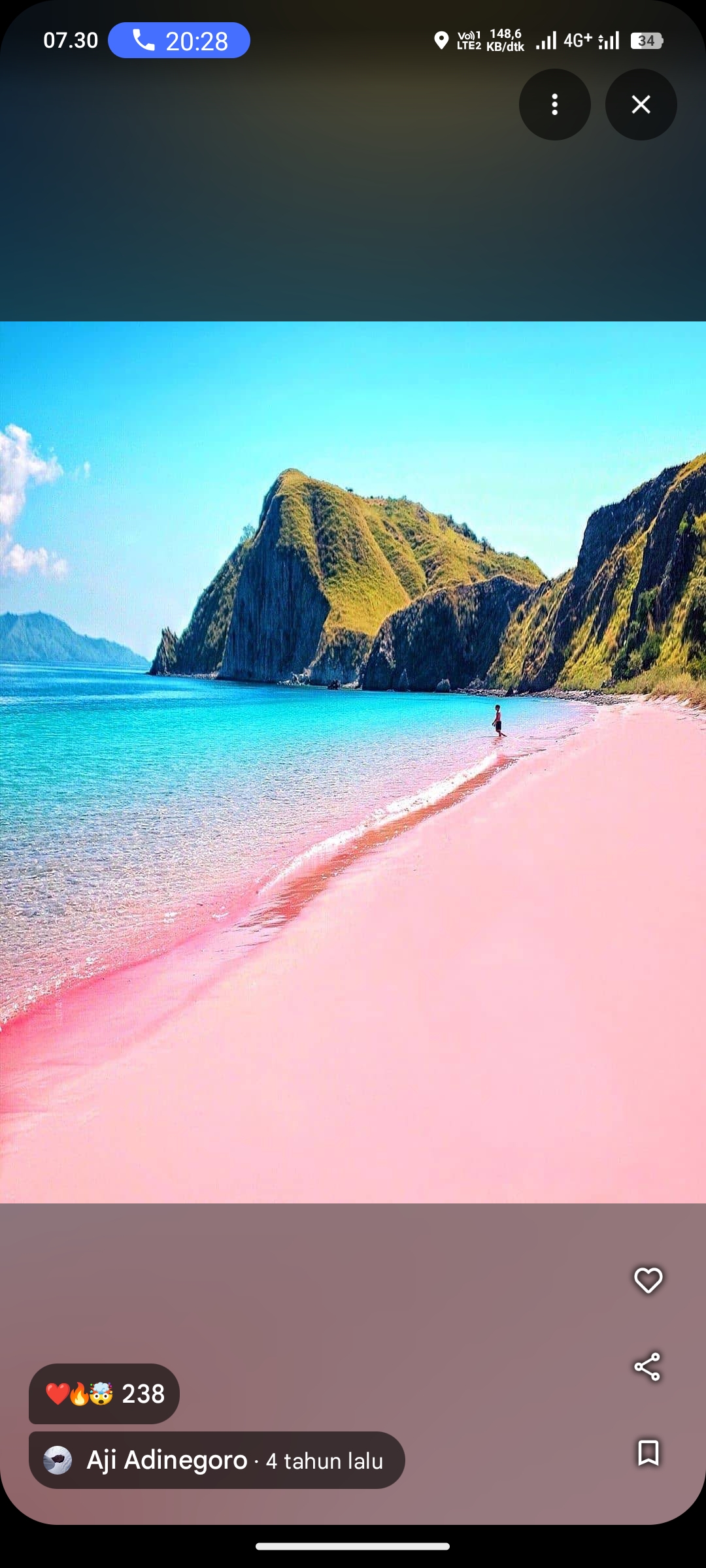 Pantai Pink di Pulau Komodo, Nusa Tenggara Timur