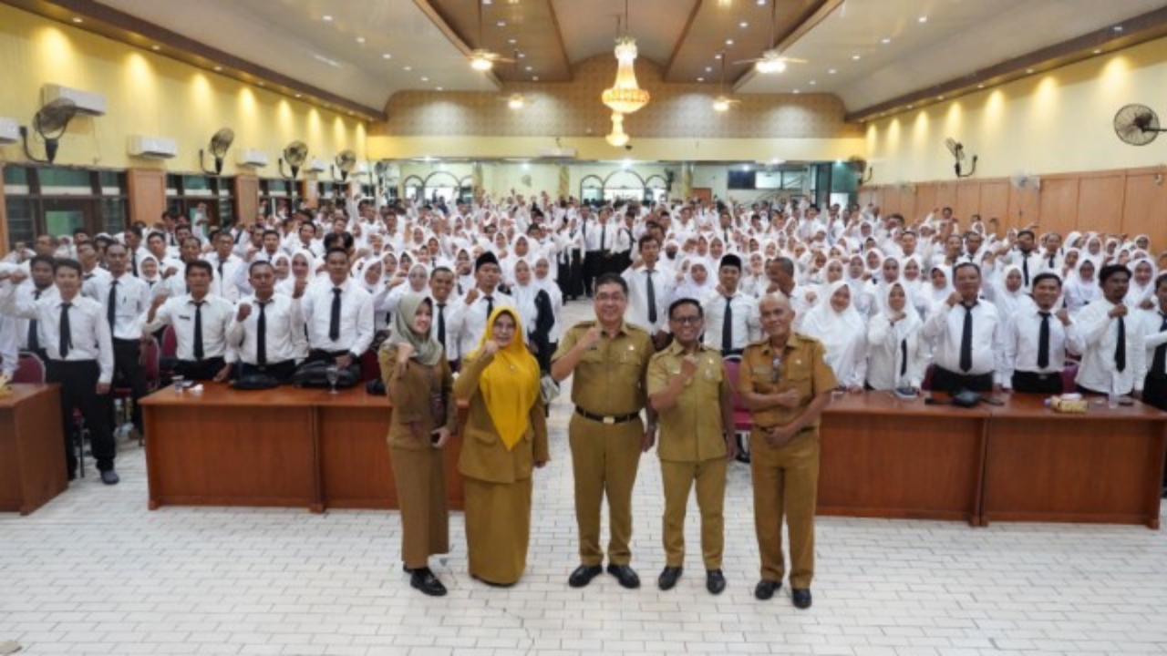 Penutupan Orientasi PPPK di lingkungan Pemkab Sampang.