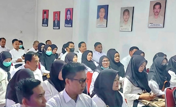 FOKUS: Sejumlah peserta PPPK formasi tahun 2024 yang telah lulus seleksi menerima pembekalan dari BKPSDM, Kamis (3/7). (BKPSDM UNTUK JPRM)