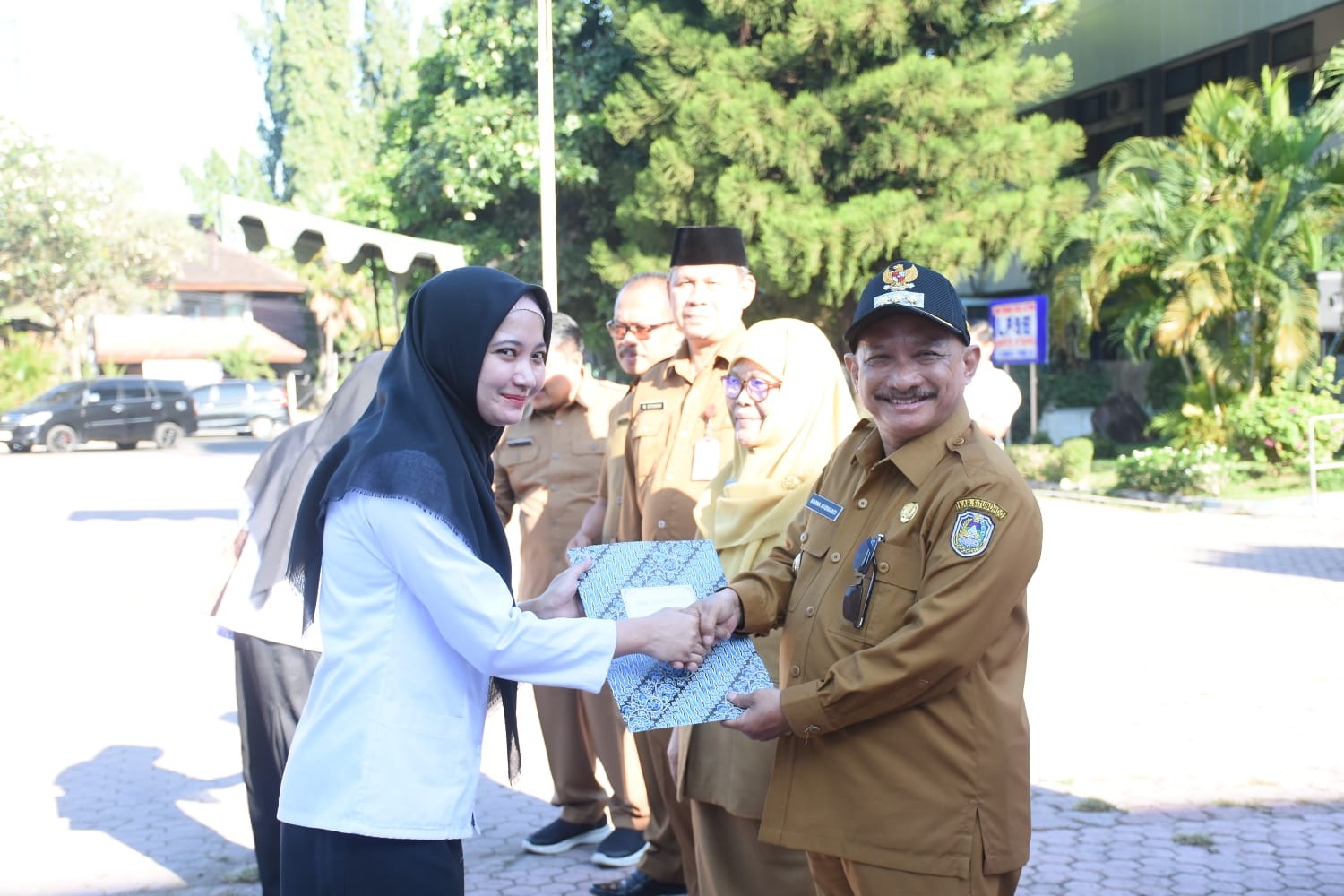Penyerahan Surat Keputusan (SK) Pengangkatan Pegawai Pemerintah dengan Perjanjian Kerja (PPPK)