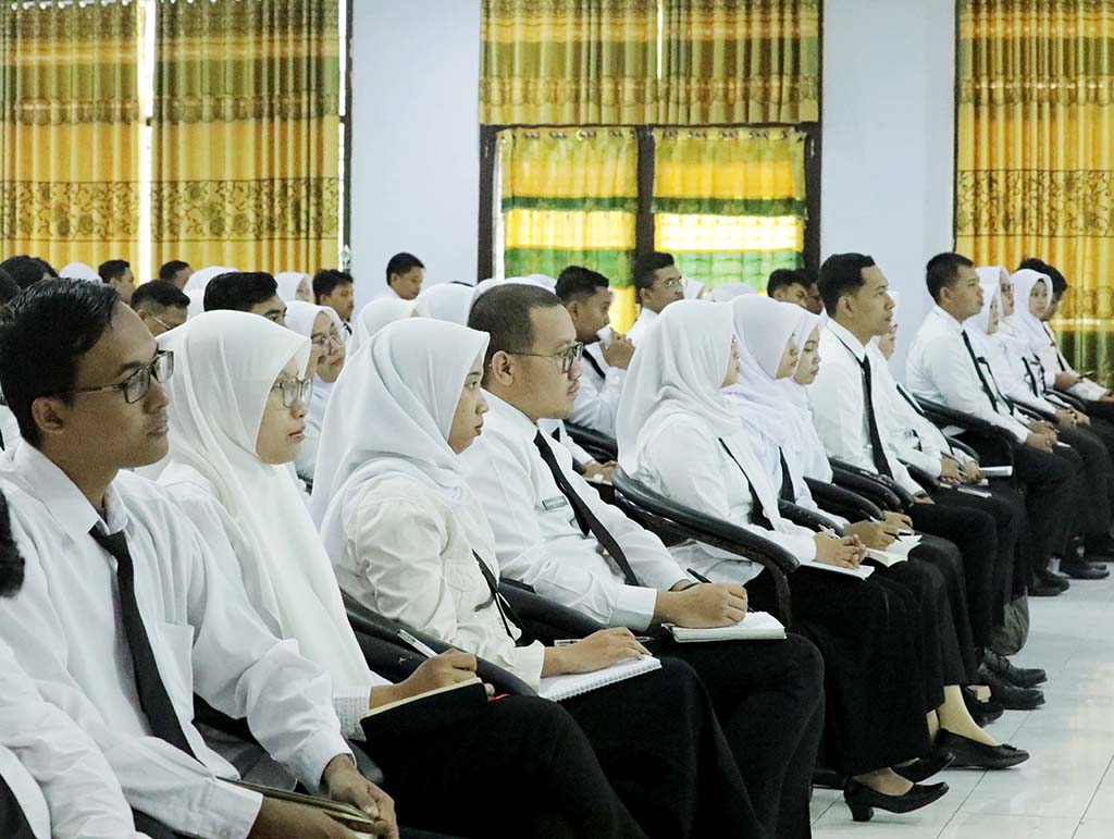 Suasana Peserta CPNS dan atau PPPK sedang menyimak