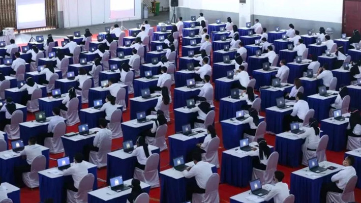 Suasana Saat  peserta Fukus Ujian Seleksi CPNS dan atu PPPK.
