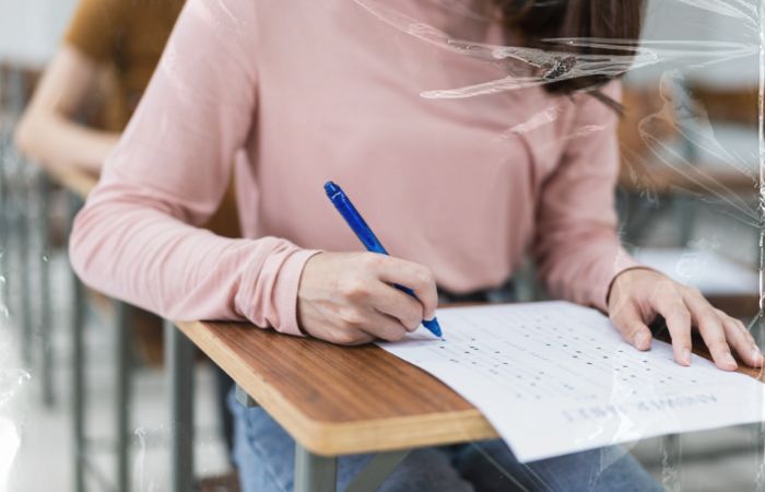 Sistem evaluasi pendidikan di Indonesia akan mengalami perubahan signifikan dengan diperkenalkannya&nbsp;Tes Kemampuan Akademik&nbsp;(TKA) sebagai pengganti Ujian Nasional (UN). (RadarMadura.id)