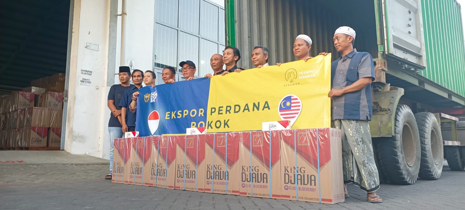 GO INTERNASIONAL: Rokok King Djava asal Madura akan di ekspor ke Malaysia dengan pengawasan ketat  Bea Cukai Madura.