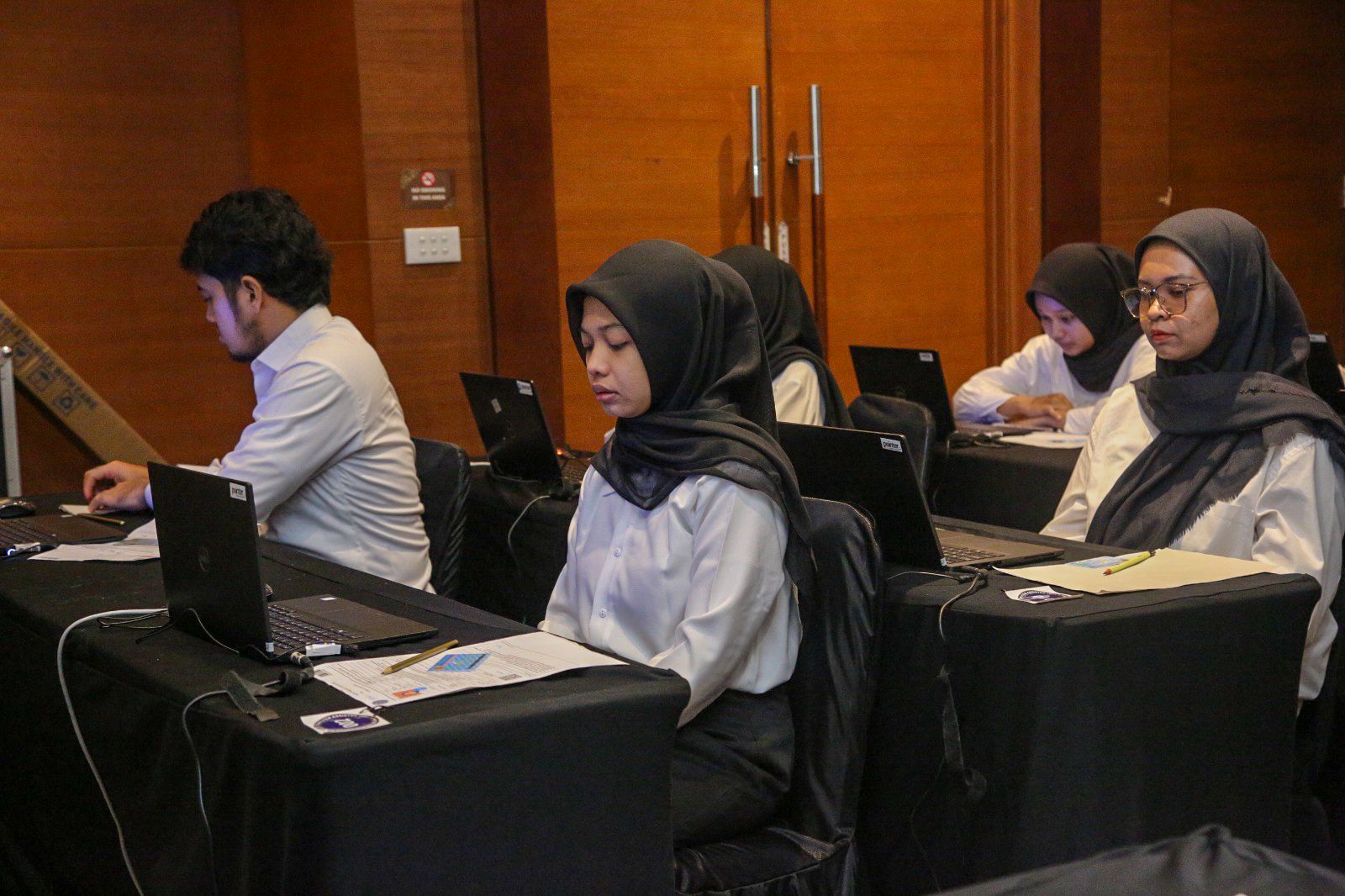 Peserta CPNS sedang besiap untuk melakukan tes SKD