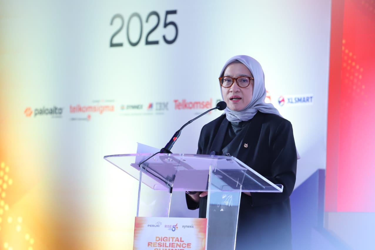 Menteri PANRB, Rini Widyantini saat memberikan pidato atau sambutan.