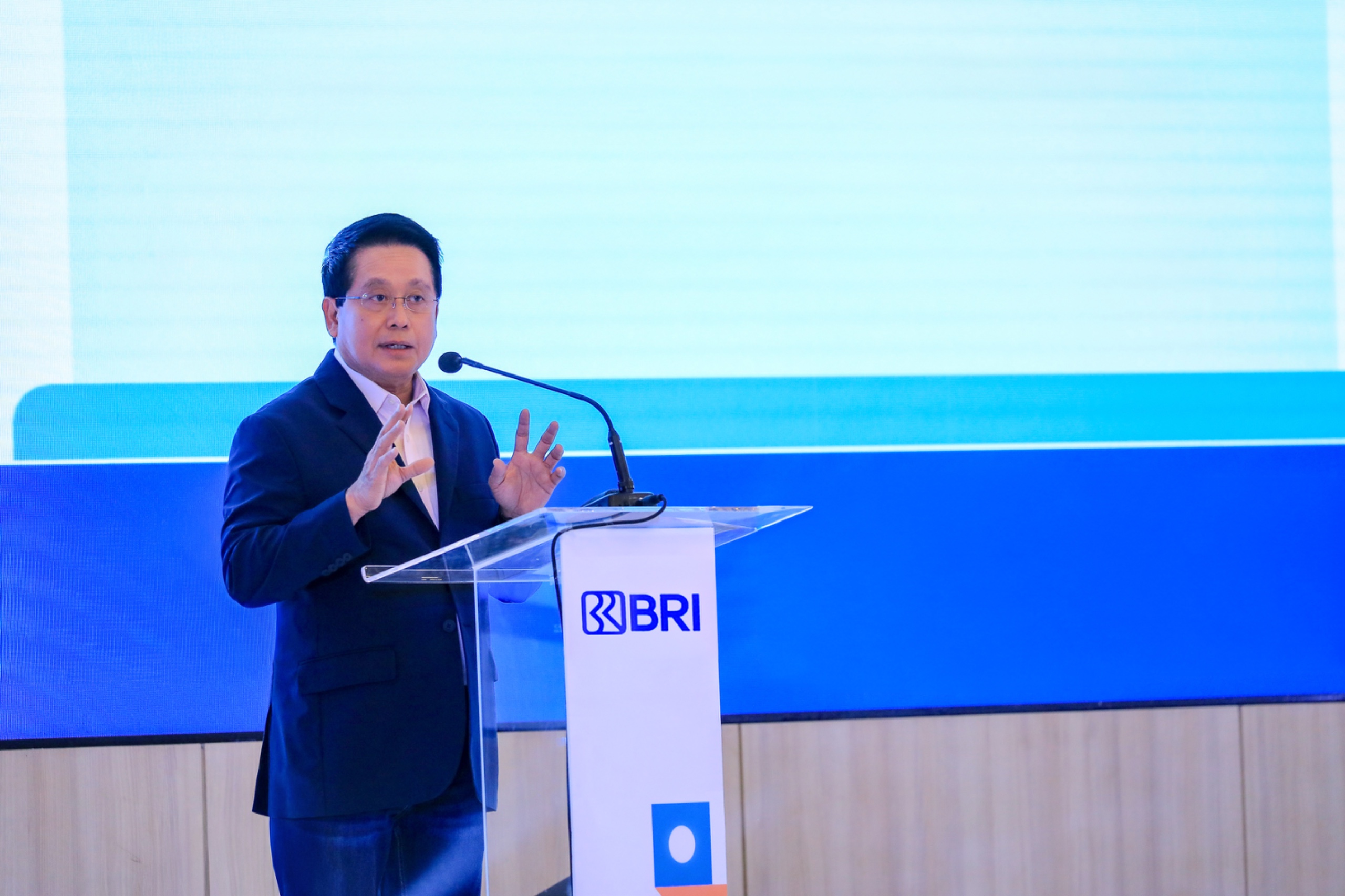 CAIR: BRI mulai mencairkan alokasi untuk KUR UMKM.