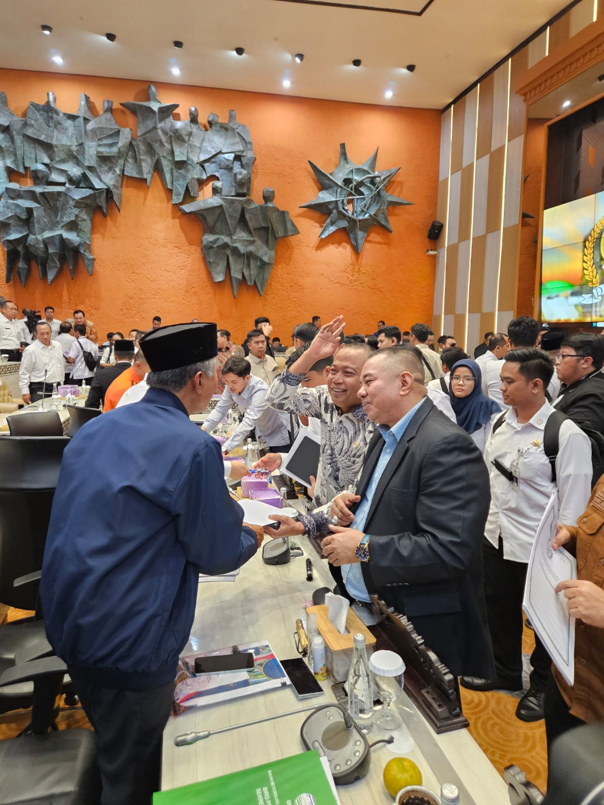 USULKAN: Syafiuddin Asmoro anggota Komisi V DPR RI bersama mitra kerja dengan agenda penyesuaian RKA 2026, Senin (15/9/2025).