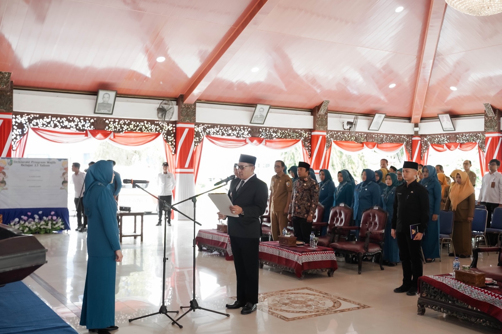 RESMI: Bupati Sampang H Slamet Junaidi mengukuhkan Bunda Paud periode 20252030 di Pendopo Trunojoyo, Selasa (30/1).