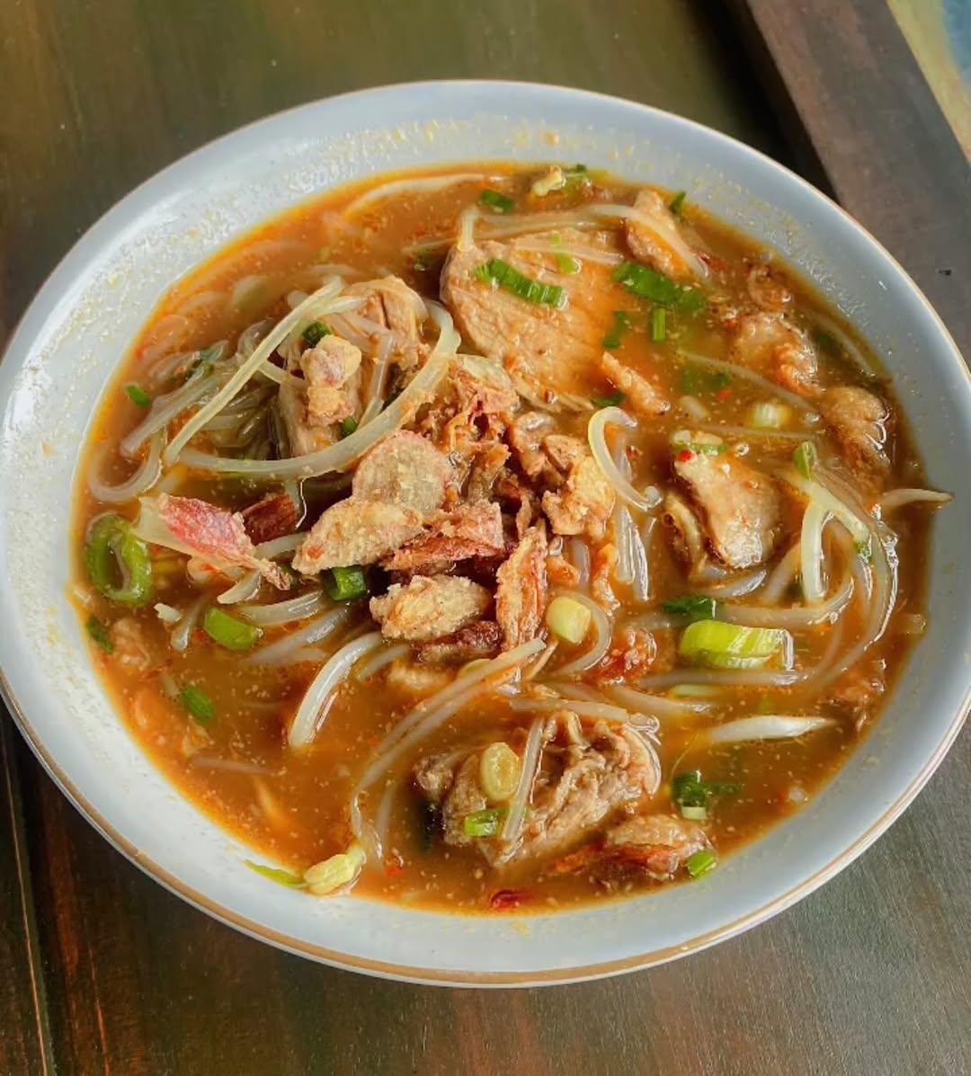 Nikmatnya Soto Tauto saat cuaca dingin