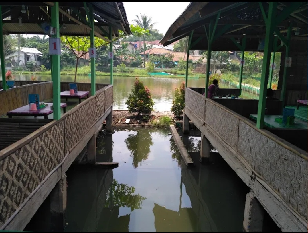 Rumah Makan Empang bogor yang punya konsep unik