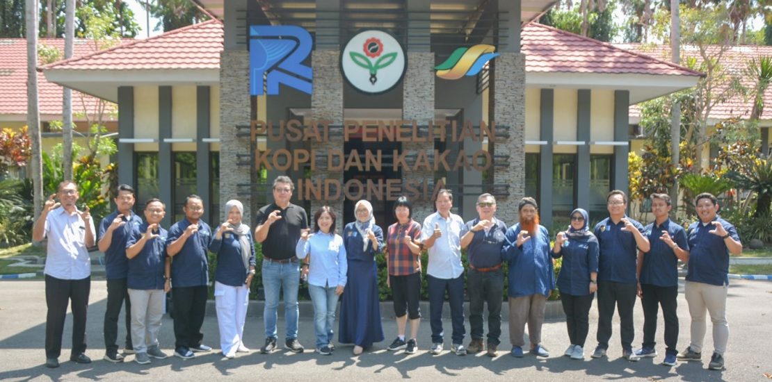 Pusat Penelitian Kopi dan Kakao Indonesia menerima kunjungan tim Juri Internasional Kontes Kopi Spesialti Indonesia XVI (KKSI)