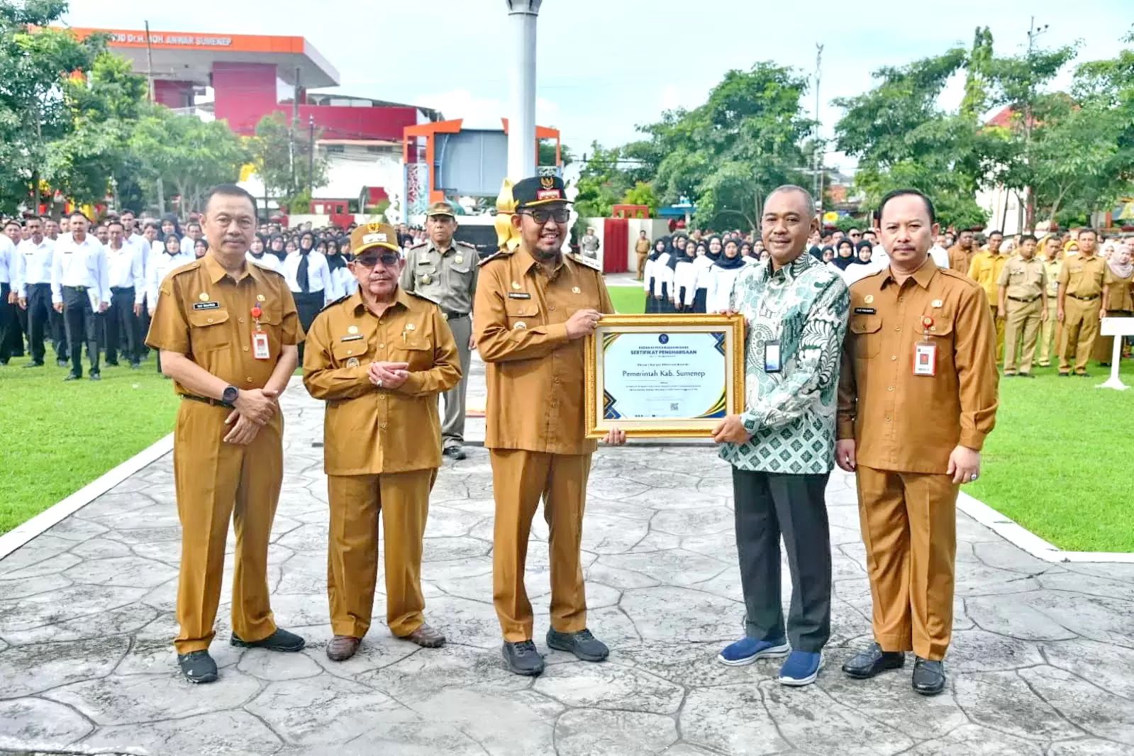 Bupati Sumenep Achmad Fauzi Wongsojudo mengatakan, sejak awal dirinya bersama Wabup Kiai Imam berkomitmen bagaimana Sumenep ini semakin maju dan berkembang.