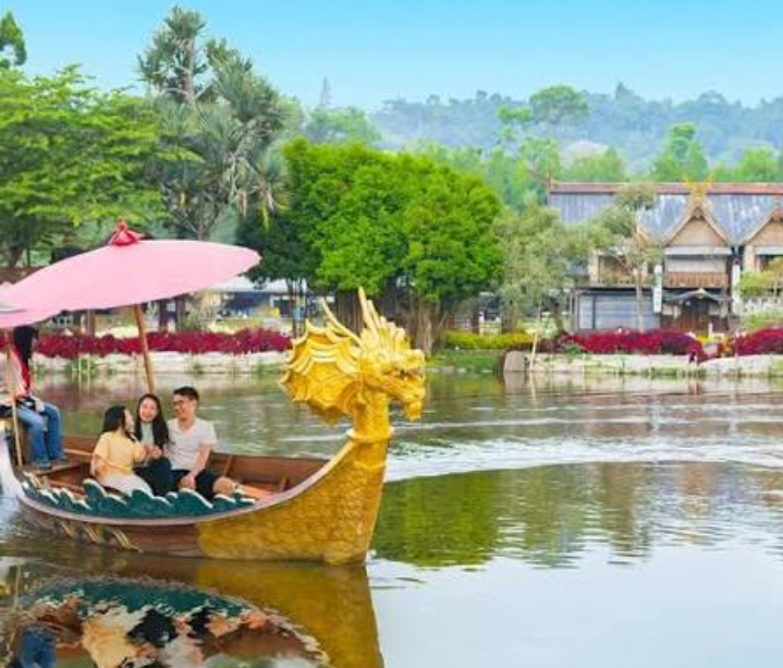 Floating market serasa liburan keliling dunia