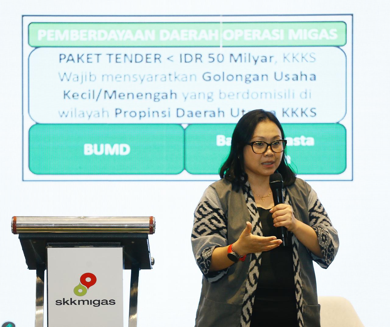 DETIL: Vice President Bidang Dukungan Bisnis SKK Migas, Maria Kristanti memberikan pemaparan dihadapan awak media di Surabaya (23/12/2025).