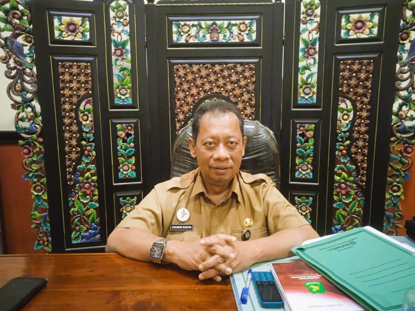 RAMAH: Kepala DKPP Sumenep Chainur Rasyid saat ditemui di ruang kerjanya, Jumat (19/12).