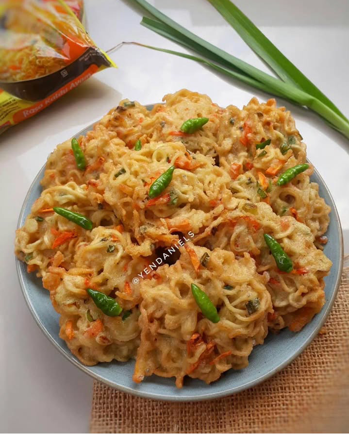 Bakwan mie instan renyah