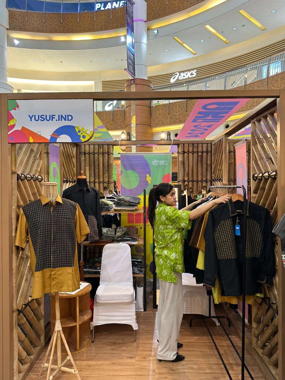 PAMERAN: YUSUF.IND, brand busana muslim asal Tangerang yang dapat pembinaan dari BRI saat ini sudah bisa ekspor ke negara lain.