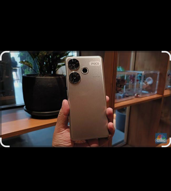 Dalam penggunaan harian, performa Poco F6 Pro terlihat lebih stabil