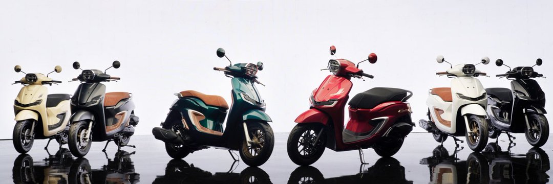 Ada informasi tentang promo awal tahun untuk berbagai jenis motor Honda.